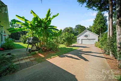 8721 Brookstead Meadow Court, Charlotte, NC 28215 - Photo 33