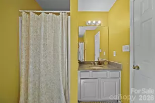 8721 Brookstead Meadow Ct, Charlotte, NC 28215 - Photo 25