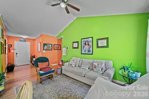 8721 Brookstead Meadow Ct, Charlotte, NC 28215 - Photo 5