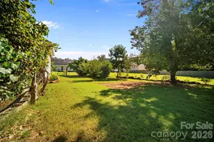 8721 Brookstead Meadow Ct, Charlotte, NC 28215 - Photo 39