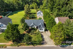 8721 Brookstead Meadow Ct, Charlotte, NC 28215 - Photo 41