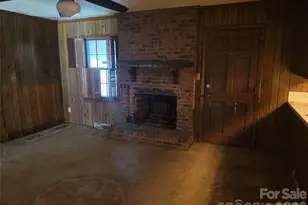 7616 Christie Ln, Charlotte, NC 28217 - Photo 9