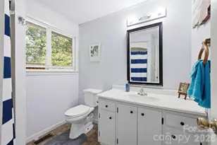 1332 Fairway Dr, Newton, NC 28658 - Photo 23