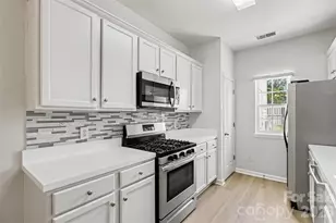 9610 Walkers Glen Dr NW, Concord, NC 28027 - Photo 15