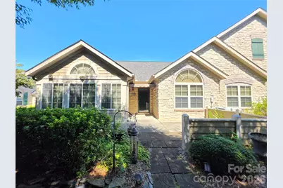 812 Wynnshire Drive #B, Hickory, NC 28601 - Photo 1