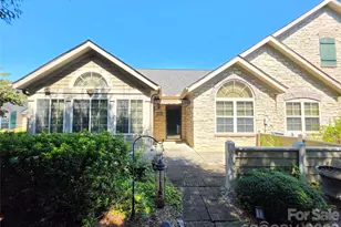 812 Wynnshire Drive, Hickory, NC 28601 - Photo 1