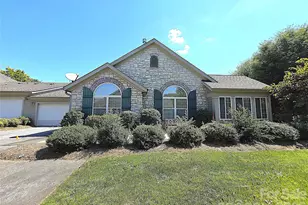 812 Wynnshire Drive, Hickory, NC 28601 - Photo 3