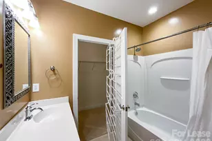 518 Clarice Ave, Charlotte, NC 28204 - Photo 33