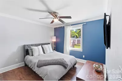 1901 Clearwood Lane, Charlotte, NC 28214 - Photo 17