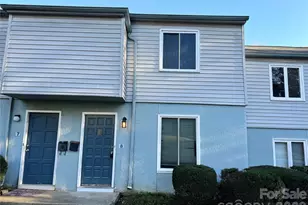 1906 Mereview Ct, Charlotte, NC 28210 - Photo 1