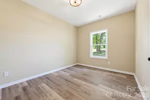 611 E Sanders Rd, Shelby, NC 28150 - Photo 33