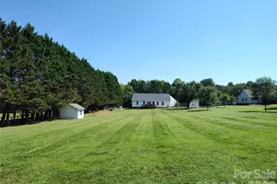 4005 Davis Rd, Maiden, NC 28650 - Photo 11
