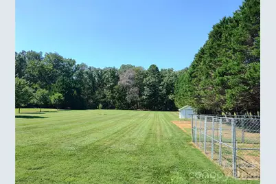 4005 Davis Road, Maiden, NC 28650 - Photo 9