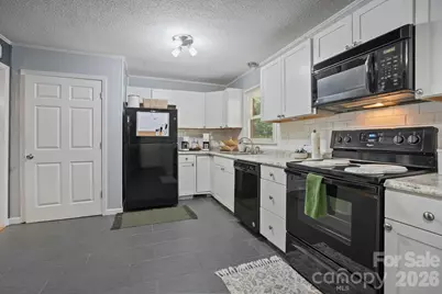 2428 Side Lane, Conover, NC 28613 - Photo 7