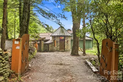 284 Indian Cave Park Road, Hendersonville, NC 28739 - Photo 41