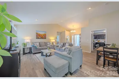 177 Clear Creekside Drive, Hendersonville, NC 28792 - Photo 5