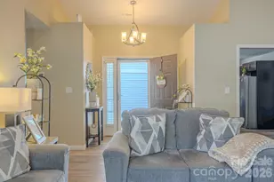 177 Clear Creekside Dr, Hendersonville, NC 28792 - Photo 7