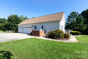 2818 Baird Rd, Clover, SC 29710 - Photo 3