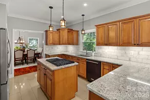 349 View Rock Ln, Hendersonville, NC 28791 - Photo 11