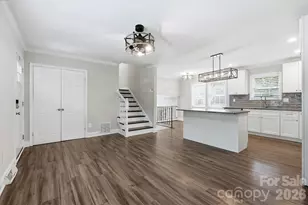 4400 Strangford Ave, Charlotte, NC 28215 - Photo 7
