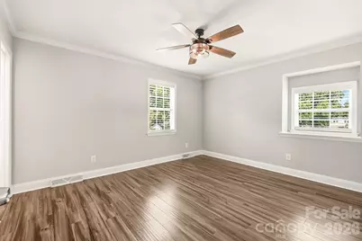4400 Strangford Avenue, Charlotte, NC 28215 - Photo 29