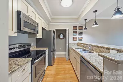 300 W 5th Street #228, Charlotte, NC 28202 - Photo 5