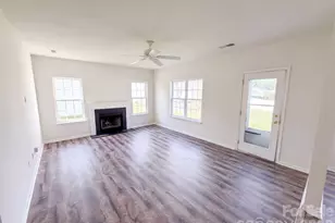 3527 Mallory Taylor Ln, Charlotte, NC 28216 - Photo 11