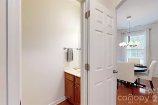6005 Lillyshire Pl, Charlotte, NC 28213 - Photo 19