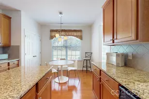 6005 Lillyshire Pl, Charlotte, NC 28213 - Photo 15