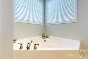 6005 Lillyshire Pl, Charlotte, NC 28213 - Photo 23