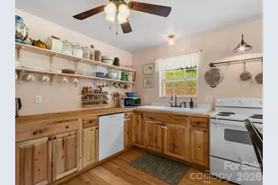 427 Hardscrabble Road, Burnsville, NC 28714 - Photo 5