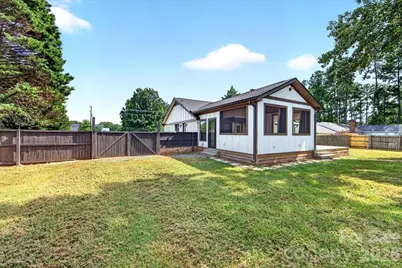 2519 Matthews Mint Hill Road, Matthews, NC 28105 - Photo 37