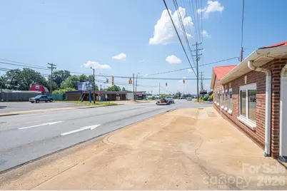 2303 E Main Street, Lincolnton, NC 28092 - Photo 23