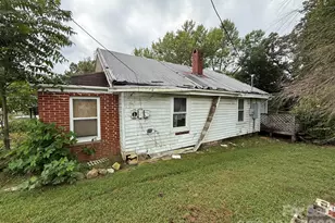 68 Morris Ave, Marion, NC 28752 - Photo 5