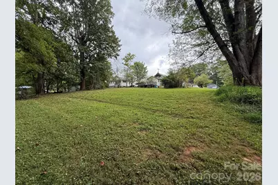 68 Morris Avenue, Marion, NC 28752 - Photo 11
