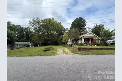 68 Morris Avenue, Marion, NC 28752 - Photo 3