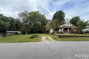 68 Morris Ave, Marion, NC 28752 - Photo 3