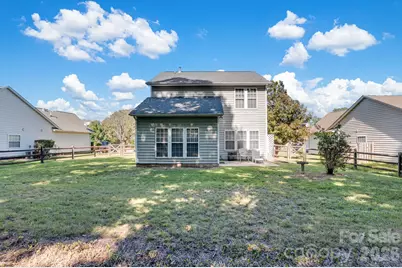 9115 Swallow Tail Lane, Charlotte, NC 28269 - Photo 7