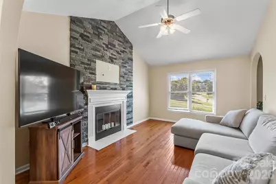1688 Buffett Circle, Hickory, NC 28602 - Photo 7