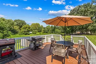 1688 Buffett Cir, Hickory, NC 28602 - Photo 25