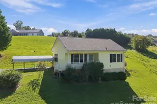 117 Ho Hum Wy, Leicester, NC 28748 - Photo 3