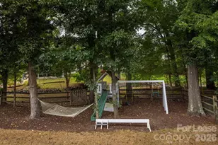 6337 Elderslie Dr, Charlotte, NC 28269 - Photo 9
