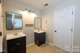6337 Elderslie Dr, Charlotte, NC 28269 - Photo 25
