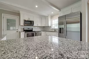 114 Cottonwood Dr, Mount Holly, NC 28120 - Photo 17