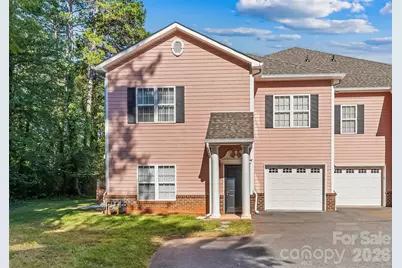 1360 21st Avenue NE, Hickory, NC 28601 - Photo 1