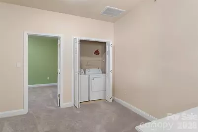 1360 21st Avenue NE, Hickory, NC 28601 - Photo 17