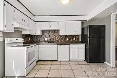 7964 Shady Oak Trail #212, Charlotte, NC 28210 - Photo 15