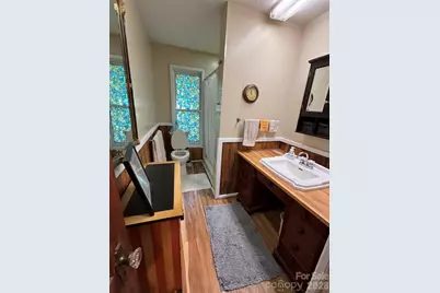 488 Hemlock Loop, Newland, NC 28657 - Photo 7
