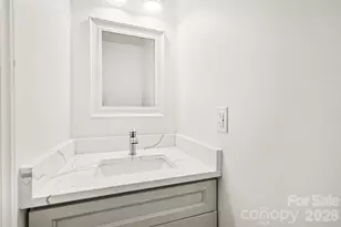 1231 Archdale Dr, Charlotte, NC 28217 - Photo 11