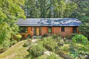 333 Kenilworth Rd, Asheville, NC 28805 - Photo 1